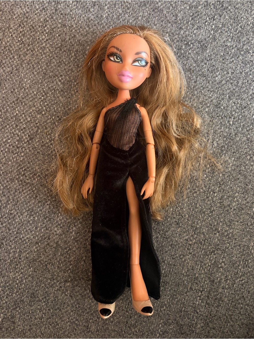 Redressed Bratz Hayden Williams Collector Yasmin 2018 (please read description)
